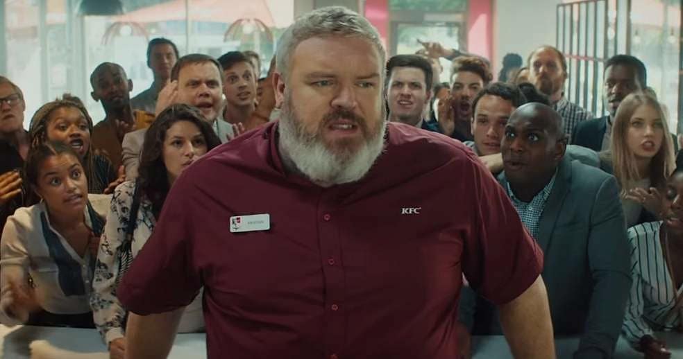 Hodor Bu Kez Aç Kalabalığı KFC Reklamında Tutuyor