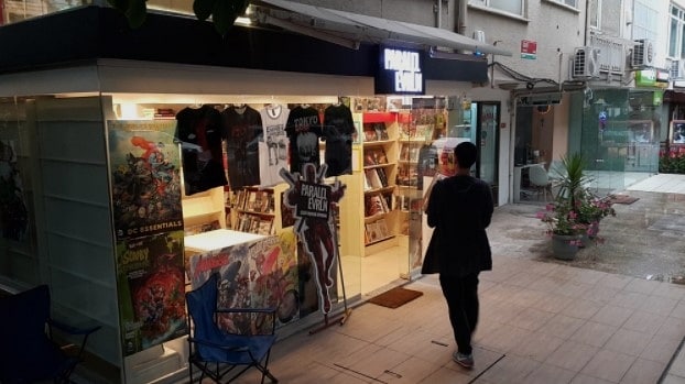 İSTANBUL ÇİZGİ ROMAN DÜKKANI PARALEL
