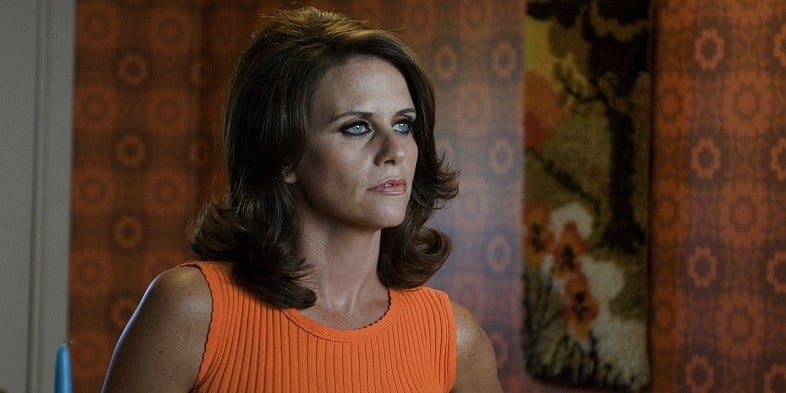 Doctor-Strange-Casts-Amy-Landecker-