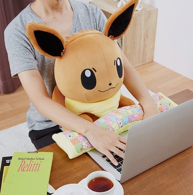 eevee oyuncak minder