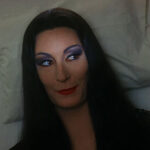 Anjelica Huston’ın Morticia Addams Sırrı: İlhamı Dünyaca Ünlü Model!