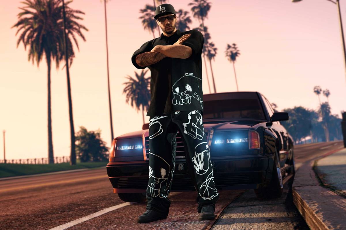 gta online character in front of car 1