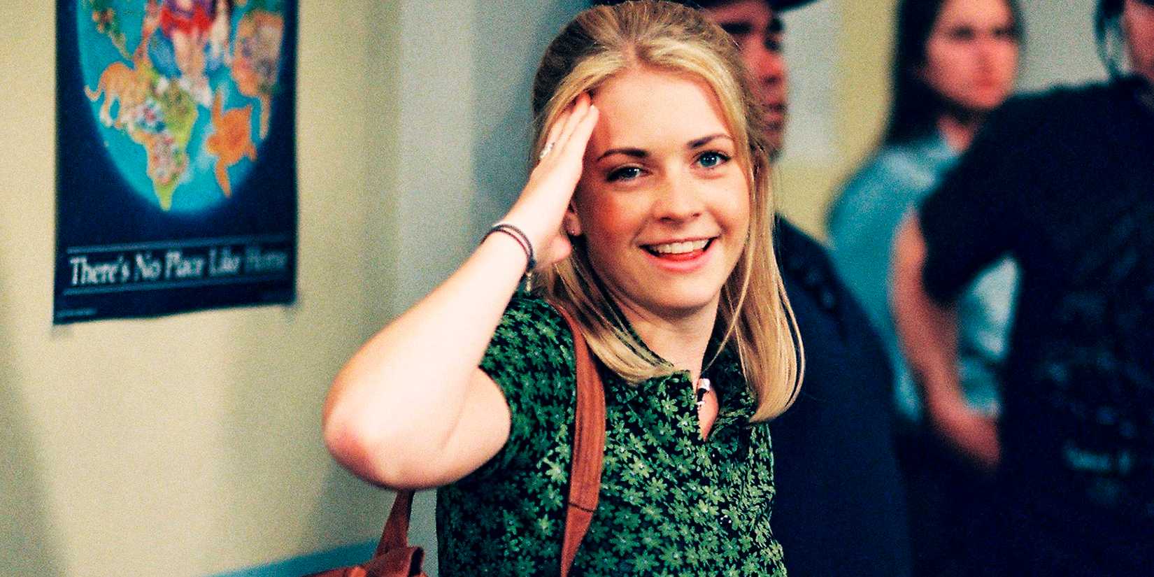 sabrina the teenage witch sabrina smiling and saluting