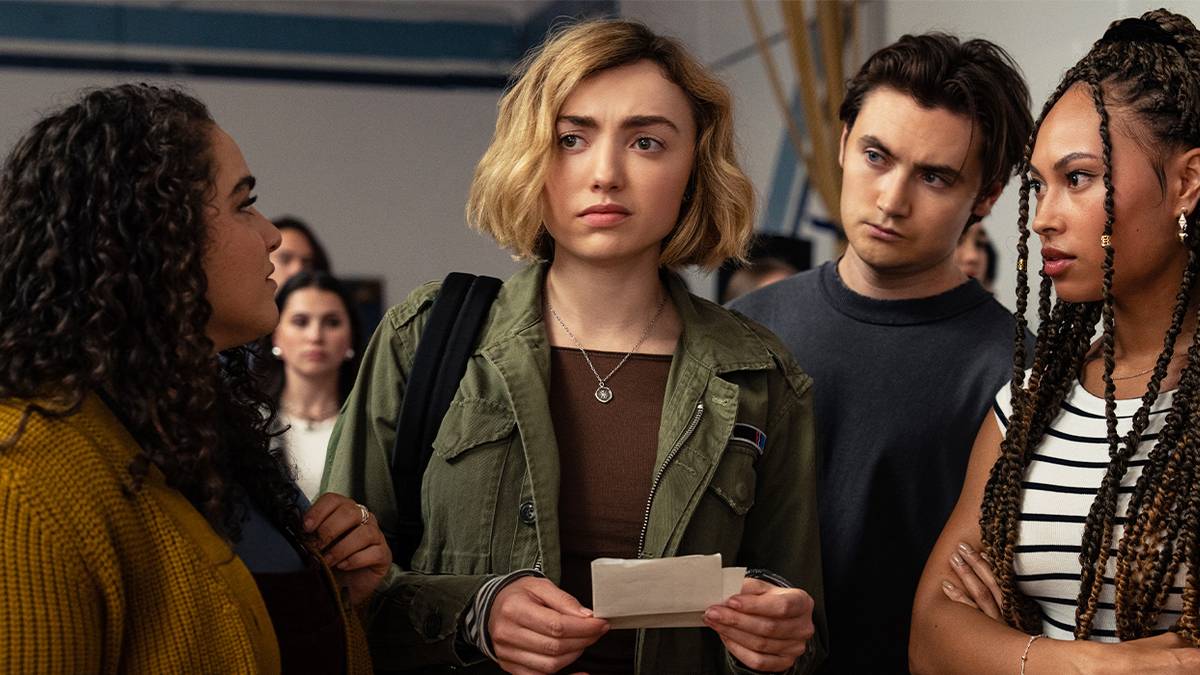 School Spirits 3. Sezonu Erkenden İzle ve Ekiple Tanışma Şansı!