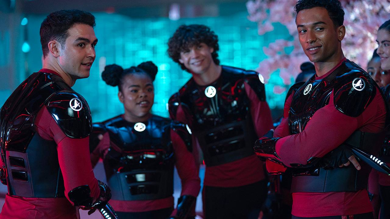 Star Trek Evreni Değişiyor: Yeni Dizi Kusursuz Puanla Geldi!